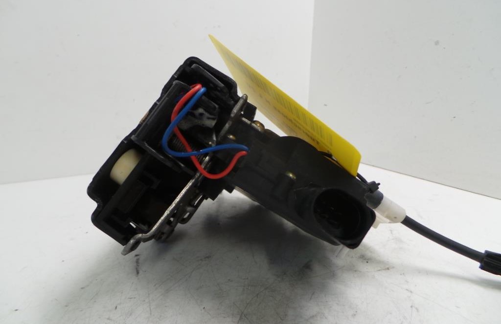 VW Bora 1J Bj.02 T&uuml;rschloss hinten links Limo Stecker 6-pin